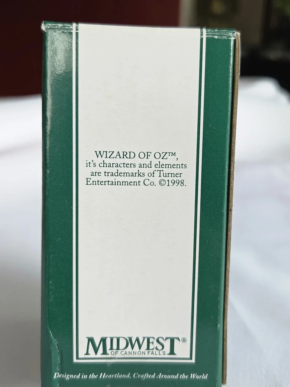 The Wizard of Oz Cowardly Lion Porcelain Hinged Box And Medal Of Courage